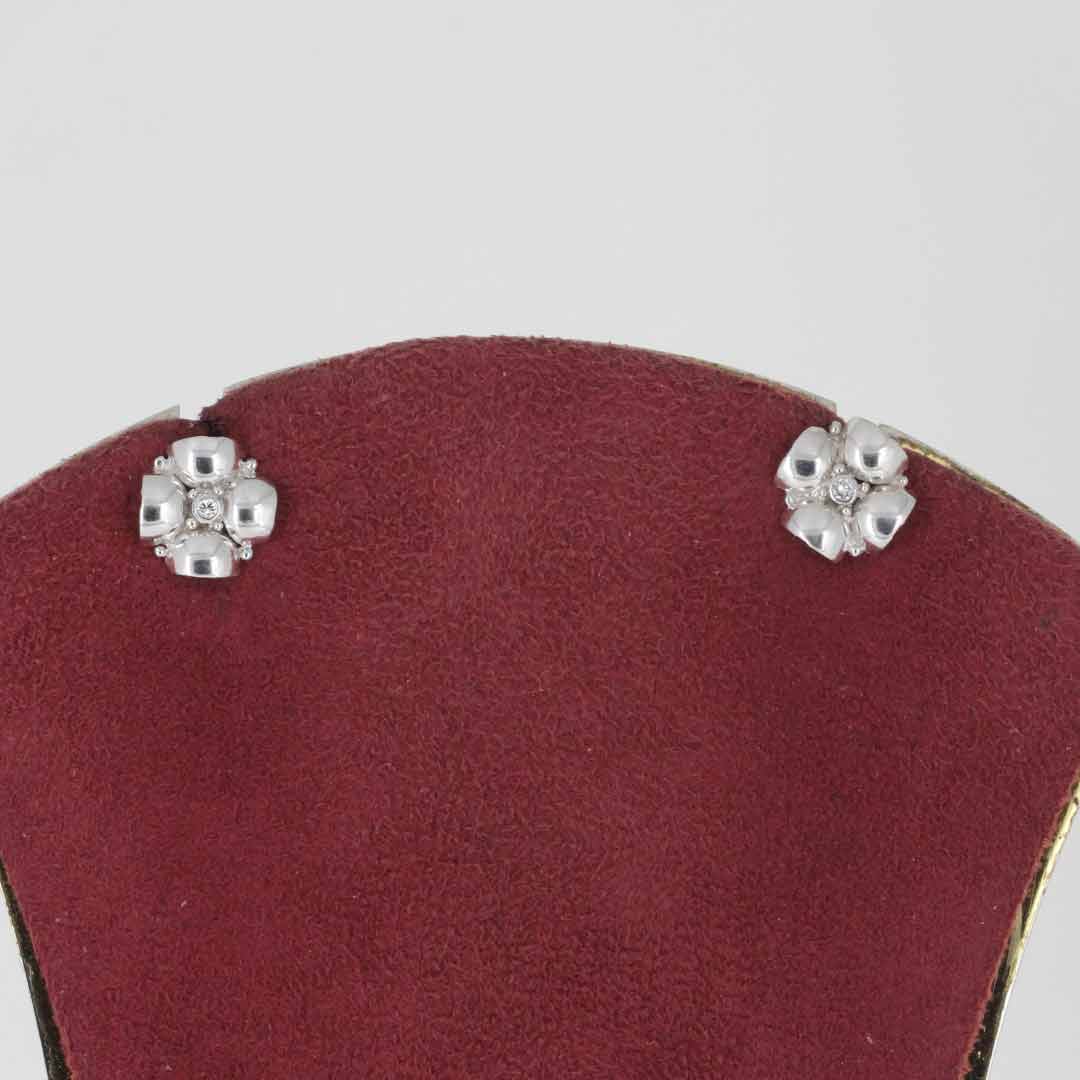 Diamond Tops